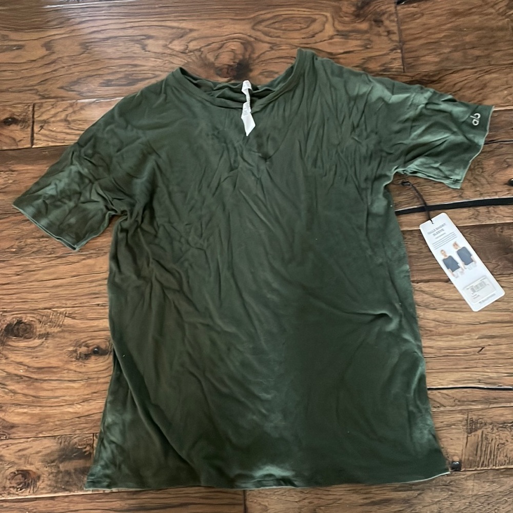 Alo Falls Shirt green